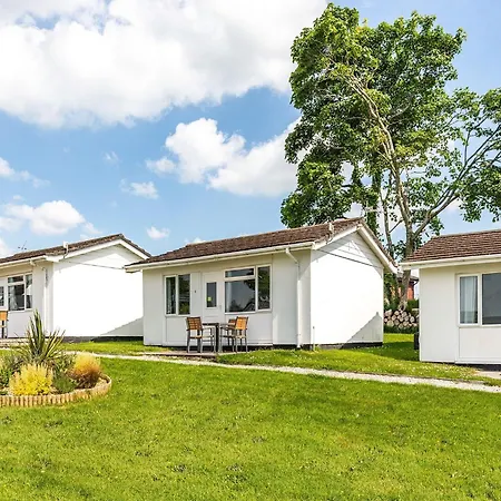 Meadow Lakes Holiday Park St Austell Exterior photo