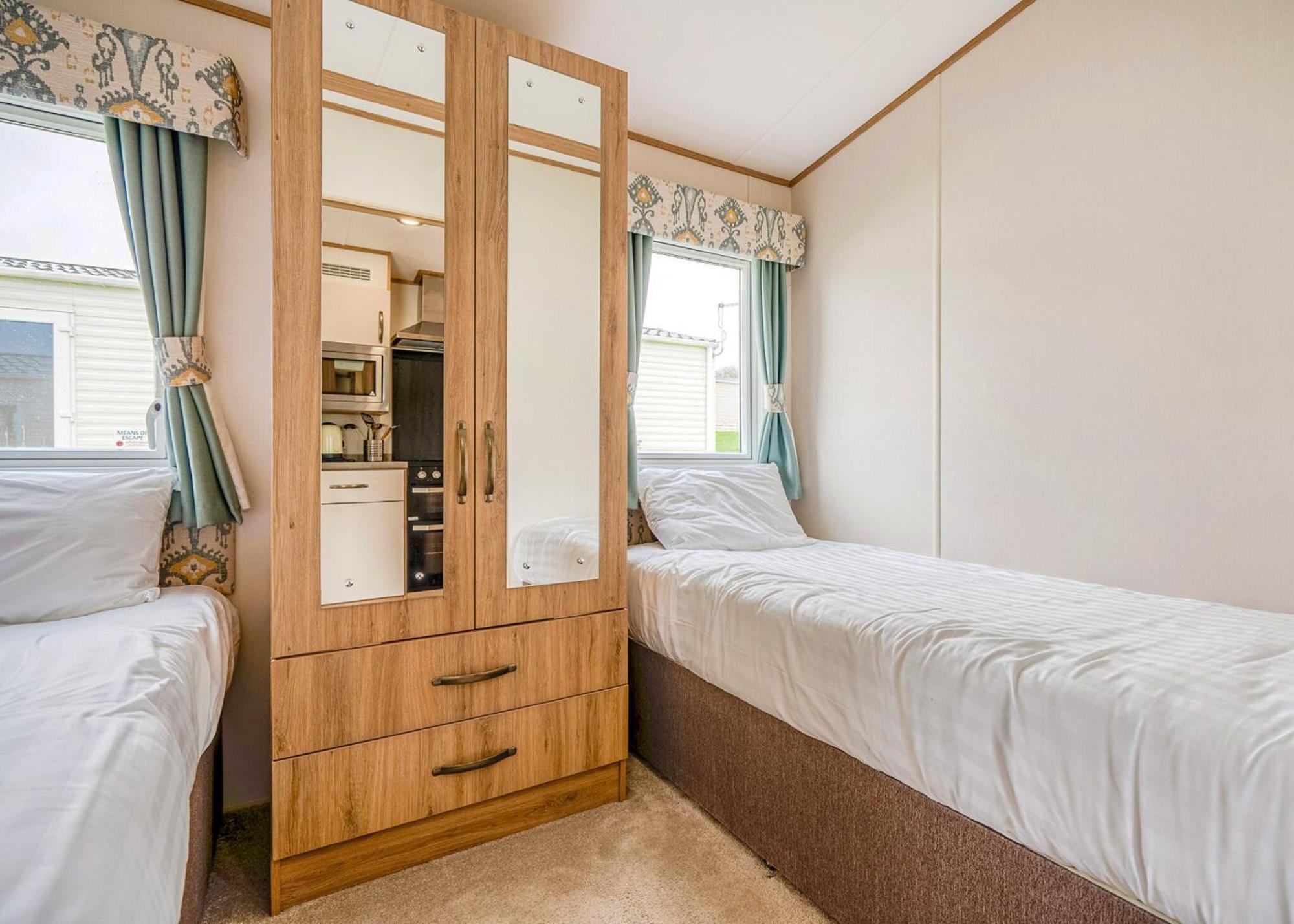 Meadow Lakes * St Austell